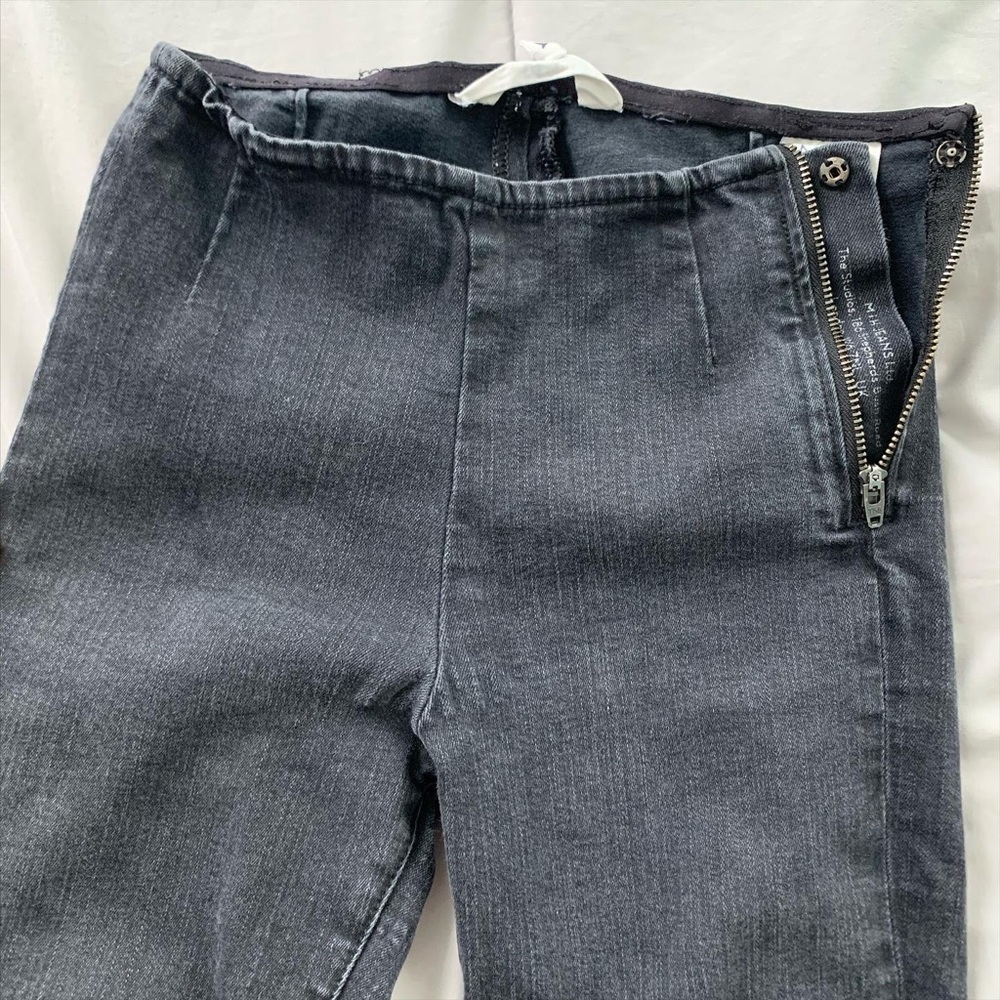 HIGH RISE BLACK JEANS - Picture 2 of 3